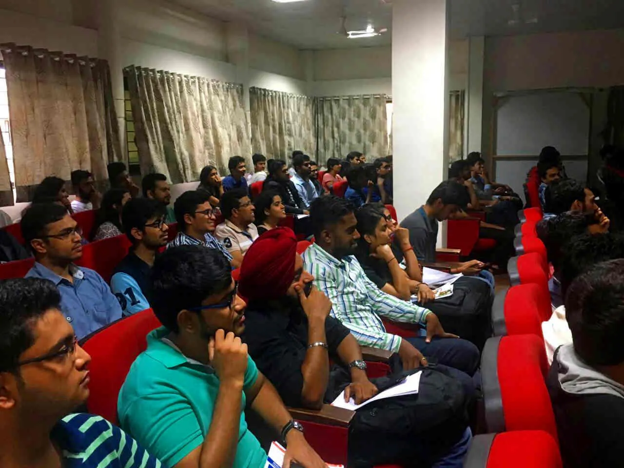 What Happens in a Yocket Meetup Image